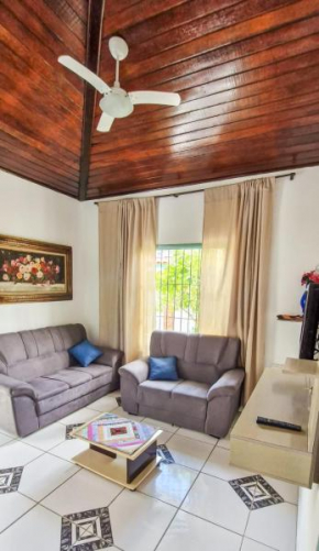 Casa em Ubatuba, bairro tranquilo e bem localizado ambiente familiar